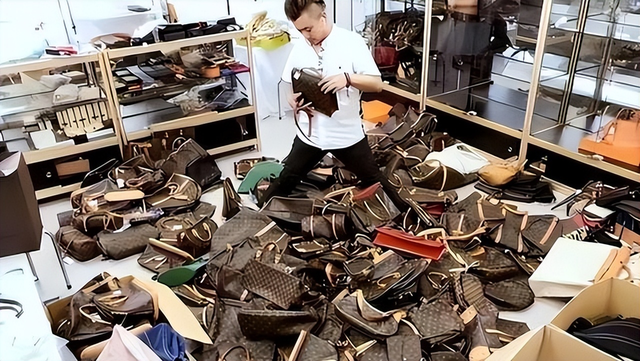 几乎全是假货！利润高达2400%，咋消费者还前赴后继争相购买？