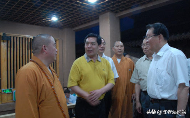 螳螂捕蝉黄雀在后！释永信"倒台"一个多月后，最大的受益人出现了