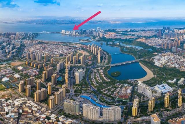 厦门五缘湾帆船港，坐拥2平方公里的宽阔水域，景观优美四季有风