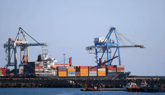 美国为啥突然松口？对华取消部分关税救经济拉选票，菲律宾靠美无果急启对华电子签？