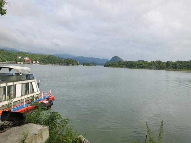 想你的风吹到了百花湖
