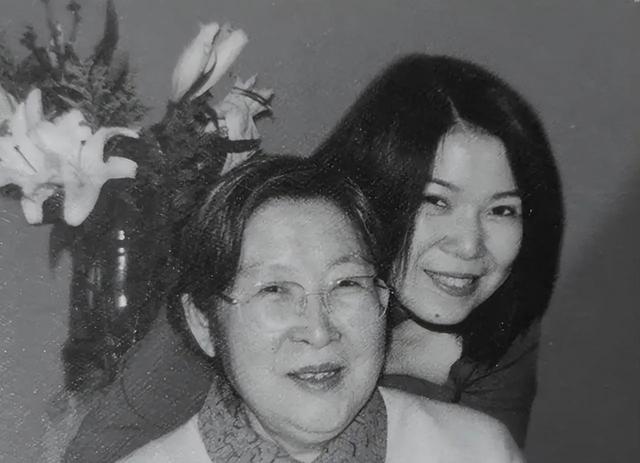 1981年，李敏拒绝看望贺子珍，与丈夫发生争吵，事后：我有苦难言
