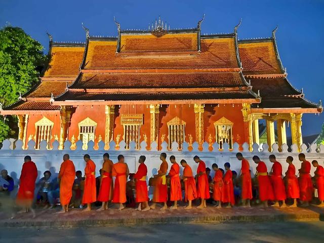 亚洲最贫困国：落后中国30年，女性开放，游客去了可以当富豪