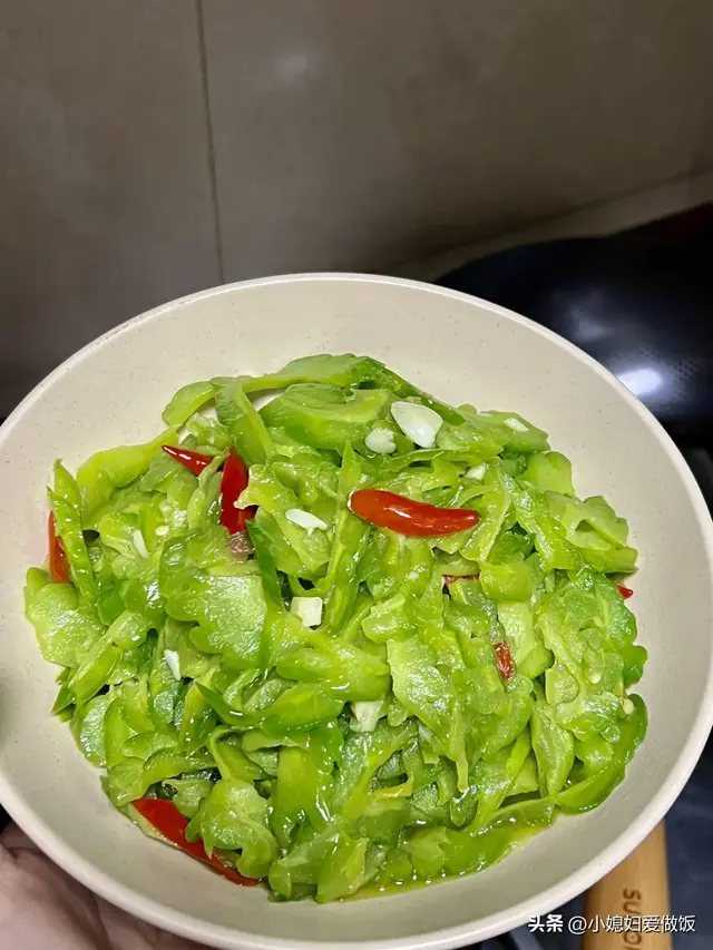 三伏天使劲吃，一排毒，二消炎，三利尿，正大量上市，鲜嫩别错过