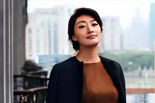“首战”输了？老员工趁人之危，爆更多猛料，宗馥莉远比看到更狠