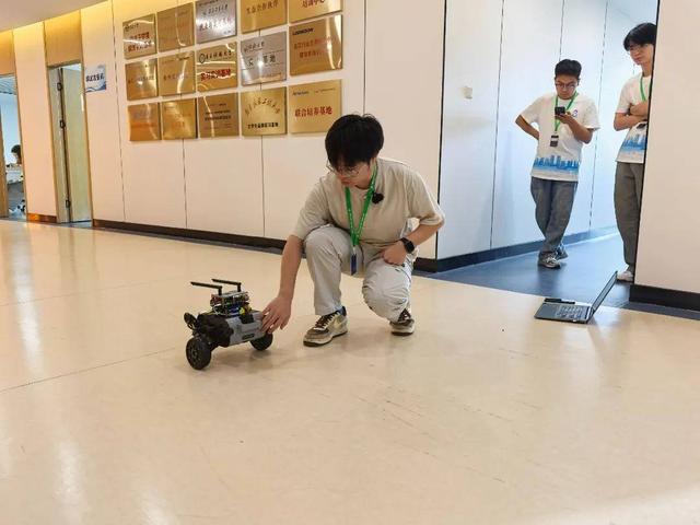 2025全国大学生嵌入式芯片与系统设计竞赛应用赛道总决赛圆满闭幕