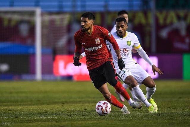 保级悬崖边命悬一线，长春亚泰0:4惨负北京国安。