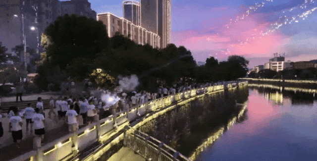 粉色落日、绚丽烟花！江西这里太浪漫了，你在现场吗？