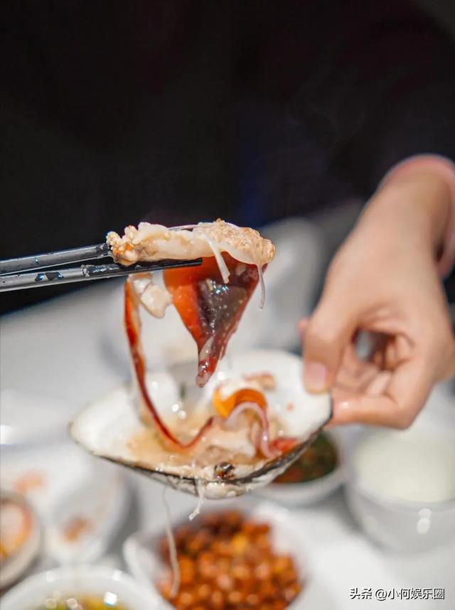 几年前火了之后基本都倒闭了，没想到，现在还有人敢来这种店？