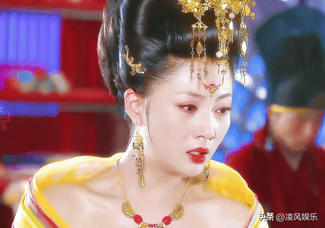 她是演员中的女富豪，豪车多的开不过来，如今45岁却活得像20岁