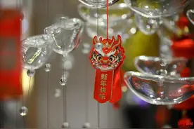 蓉城街头龙年氛围满满，春节拍照打卡，安排！图片