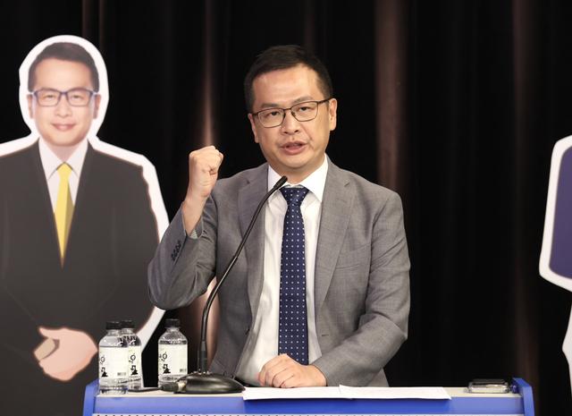 郝龙斌：在两岸问题定位上，台湾主流民意是“维持现状”；多位国民党主席候选人交出首份两岸关系“答卷”