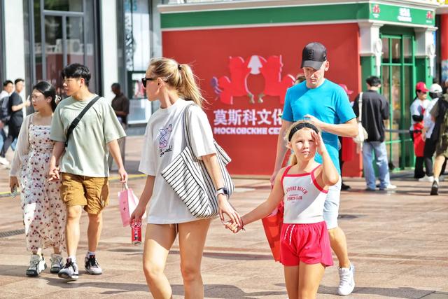 “狂飙”国际流量!东城凭啥“圈粉”入境游客?