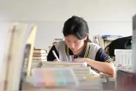 姜萍：这次大赛，我遇见了许多天才，可他们都叫我天才图片