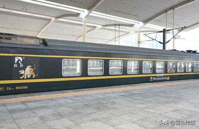 极光为约，冰雪为媒！乘普铁列车共赴一场冰雪盛宴！