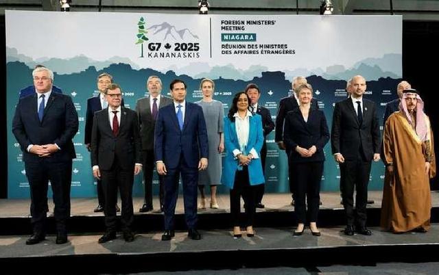 局势恶化，中国遭7国围攻，外交部接下挑战书，1招让西方骑虎难下