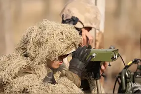 红蓝对抗，在“刺激战场”中“绝地求生”图片