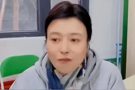 65岁丁嘉丽现状：比剧里年轻很多，女儿是知名演员，儿子是导演图片