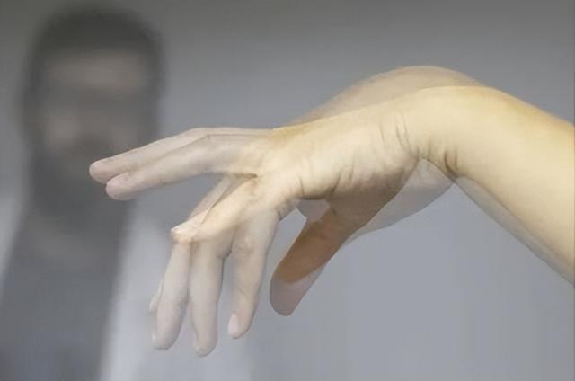 得了特发性震颤怎么办？科学服用4种药物，有效缓解肢体颤抖