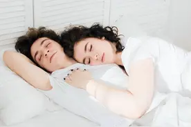 腿软不同房，其实下一句才是精华所在 ，你知道吗？评论区告诉我图片