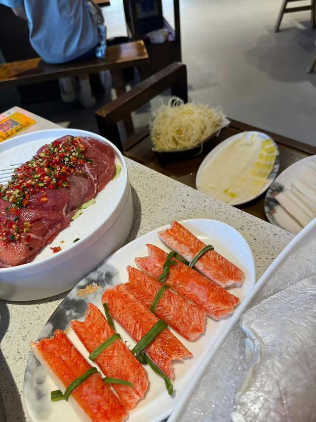云南大理风景美如画，美食香飘四溢