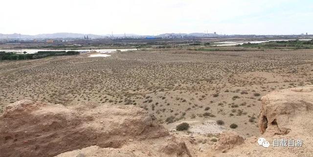 乌海市虽然年轻，但却有国内少见的秦长城，太不起眼让人不敢相信