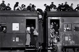 丰子恺与他本是患难之交，为何却弄得两家怨气很重，还波及下一代图片