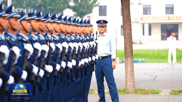【探访阅兵训练场】空军方队 奋力拼搏不负荣光