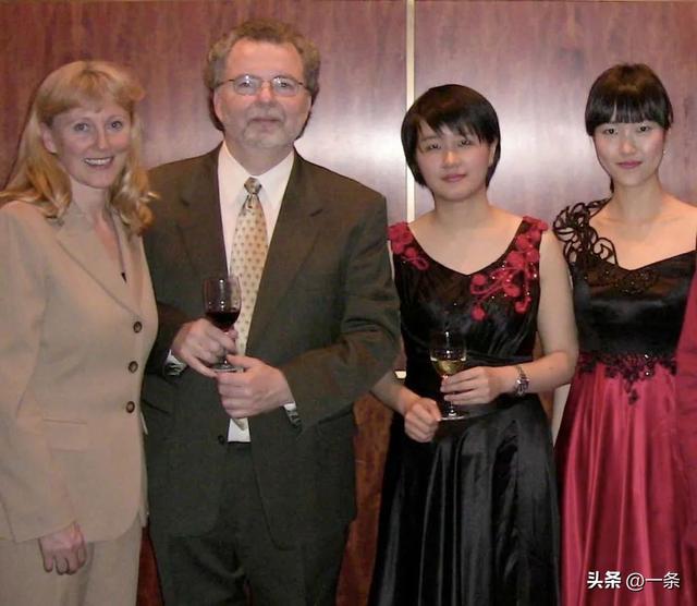 中国第一人：18岁夺三冠，超酷！