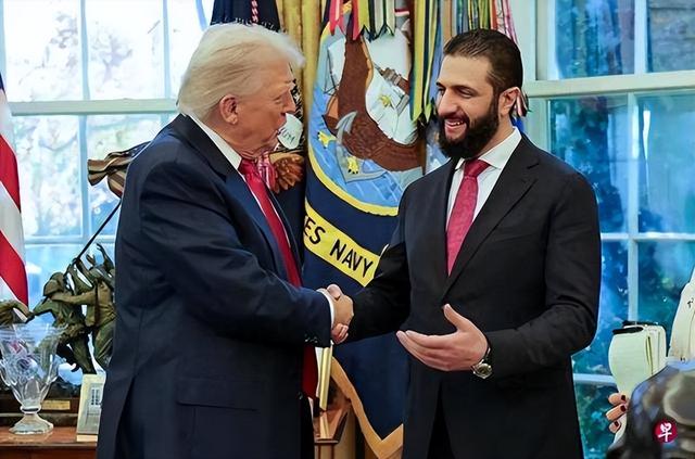 100枚导弹从天而降，美军开始斩首，中东打起来了，英法德俄失声