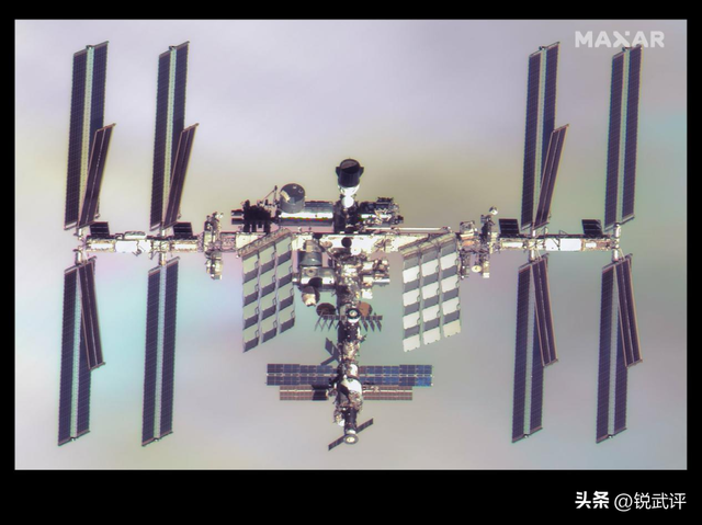 宇宙博弈！中美卫星太空激情互拍，美国重返月球竞赛已落后中国