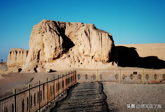 Day 6：敦煌 → 嘉峪关 → 张掖七彩丹霞（河西走廊地质奇观之旅）