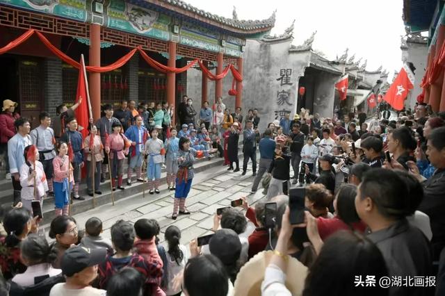 【知音湖北】相约洪湖,探寻“赤黄红”的“红”