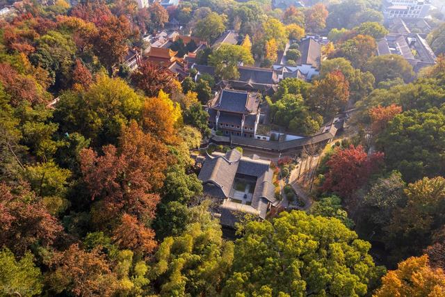 接下来，长沙的天花板级秋景在这里！一年中的颜值巅峰期，美哭！