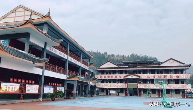 图说｜金珠苗寨把“乡愁”酿成了振兴的甜酒