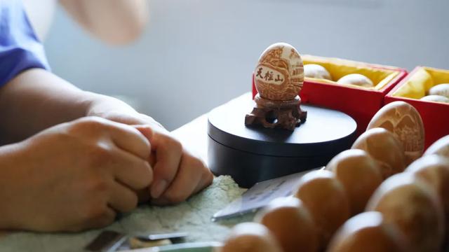 高铁票藏着 “半价彩蛋”！游天柱山享优惠，车厢里还能感受非遗~