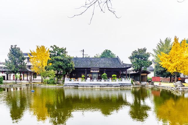 今日小雪初晴，襄阳变身美拉德色系的山水画框！