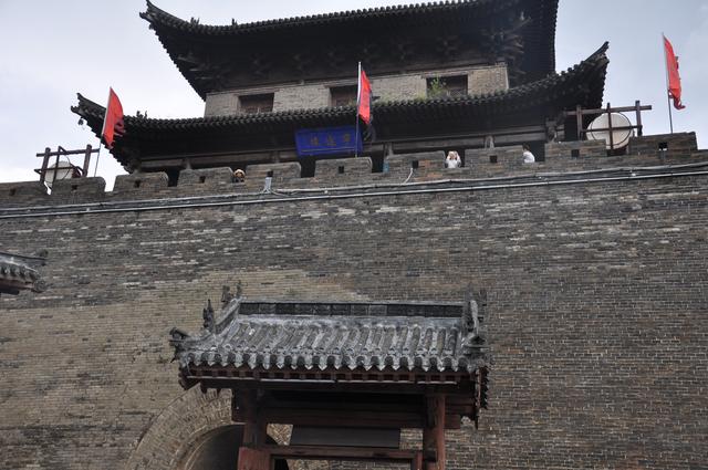 做一个新时代的徐霞客 作者张德富