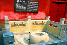 珍妃被塞进井口不到10寸的井里，慈禧是怎么做到的？图片