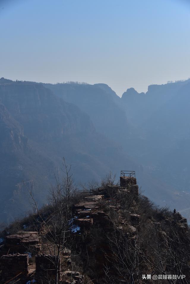 由太行屋脊俯瞰太行平湖