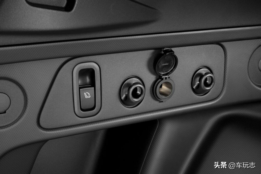 斯巴鲁森林人越野性能怎么样_斯巴鲁森林人2025款试驾_斯巴鲁森林人越野性能评测