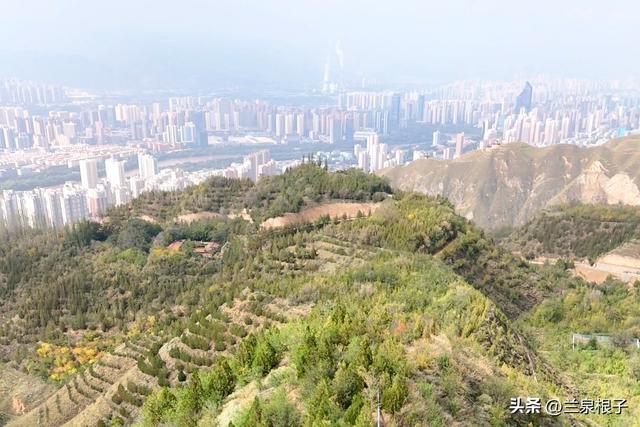 秋染兰州北山 一场用脚步丈量的秋日盛宴