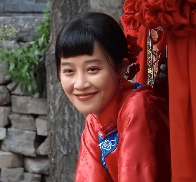 《生万物》：父子共染一女，撕开体面后，才懂银子不过是泄欲工具