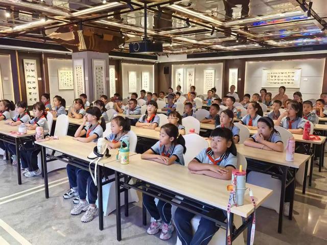 雁园街道：探秘科学巨匠 逐梦航天未来