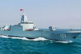 055出动！中美大驱南海交锋，解放军贴脸亮剑，软硬实力全面取胜图片