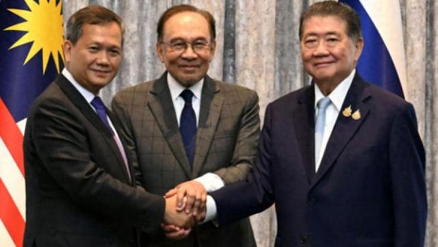 为时已晚不再力挺！泰国和柬埔寨两国握手言和，洪玛奈公开感谢中国，特朗普陷入尴尬境地