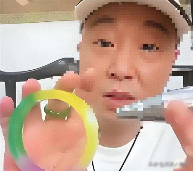 作茧自缚！售卖4万元玉石实际价值仅值3000多，网红柴怼怼被刑拘
