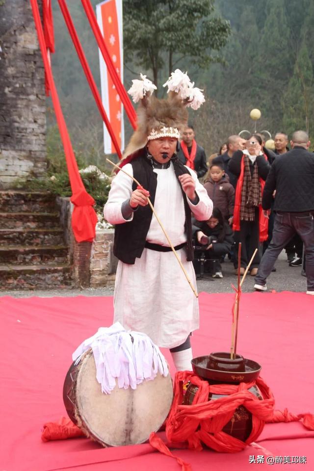 祈福、赏舞、品火锅，南宝山镇羌历年打造沉浸式民族文化盛宴