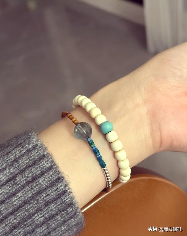 这样搭配,绿松石也能高级又日常!