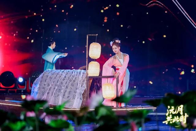 《沅月共此时》水空光影沉浸式实景演出惊艳亮相